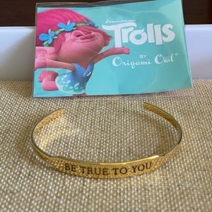Origami Owl Gold Happygram Bangle ‘Be True to You’